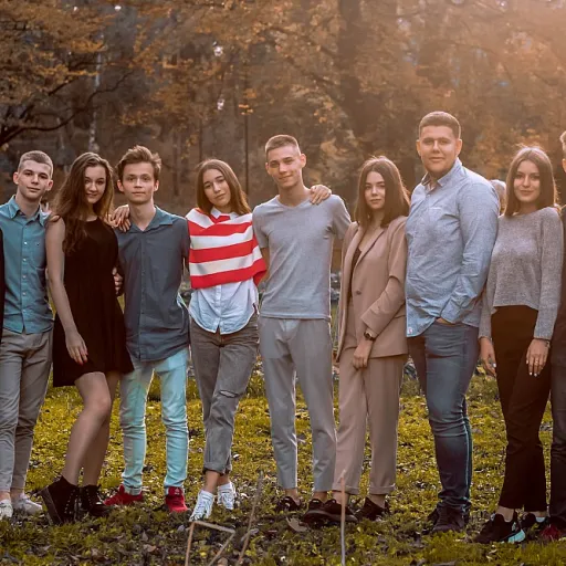 How comprehensive major medical policies usually combine coverage for employees